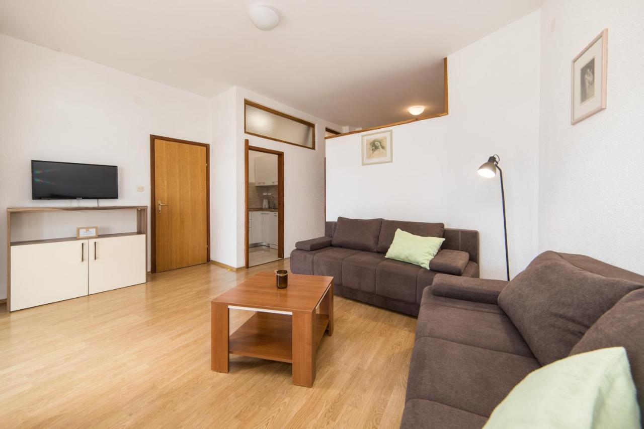 Apartmani Aida Живогоще Екстер'єр фото